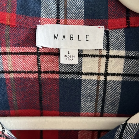 Plaid Cropped Button Up - Picture 4 of 4